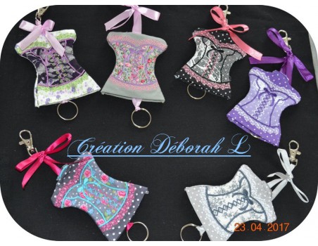 Motif de broderie machine bustier porte clé à ruban  ITH