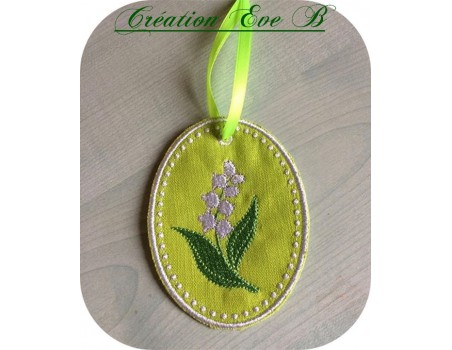 Motif de broderie machine muguet