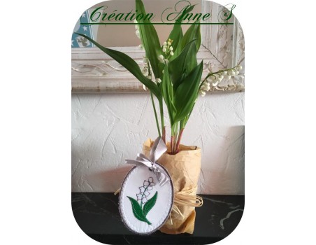 Motif de broderie machine muguet