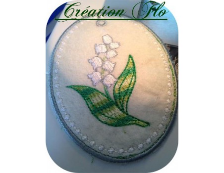 Motif de broderie machine muguet