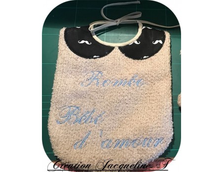 Motif de broderie machine Bavoir col appliqué  tout dans le cadre