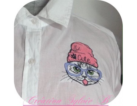 Motif de broderie machine chat cute