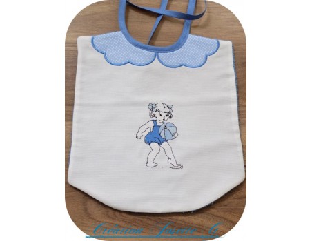 Motif de broderie machine petite fille à la plage