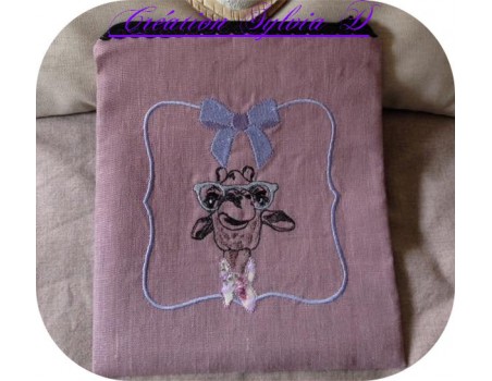 Instant download machine embroidery  lama