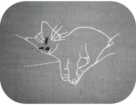 Motif de broderie machine chat qui dort