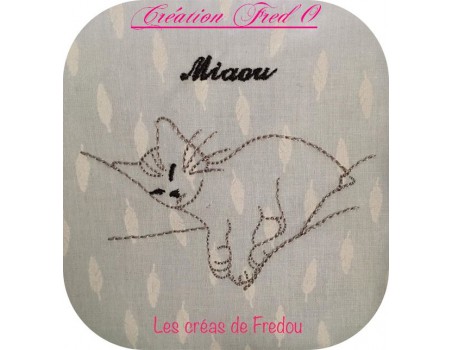 Motif de broderie machine chat qui dort