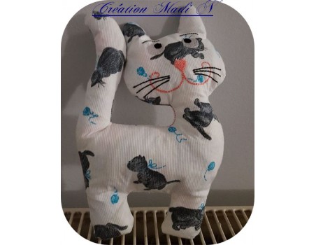 Motif de broderie machine doudou chat ITH