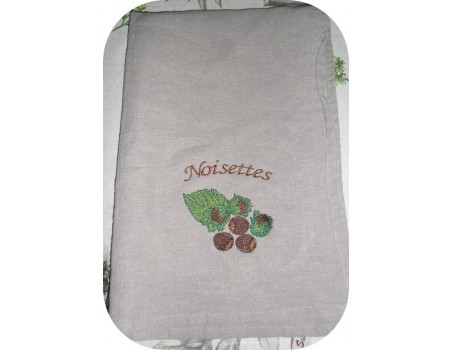 Motif de broderie machine  noisettes