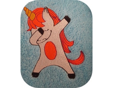 Motif de broderie machine  dab licorne