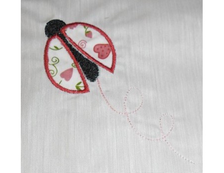 Motif de broderie  cocinelle