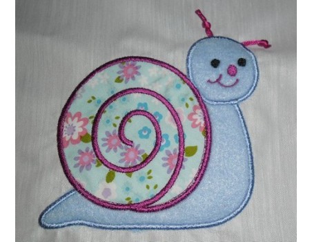 Motif de broderie escargot