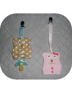 Motif de broderie machine attache tétine ou porte clé ourson    ITH