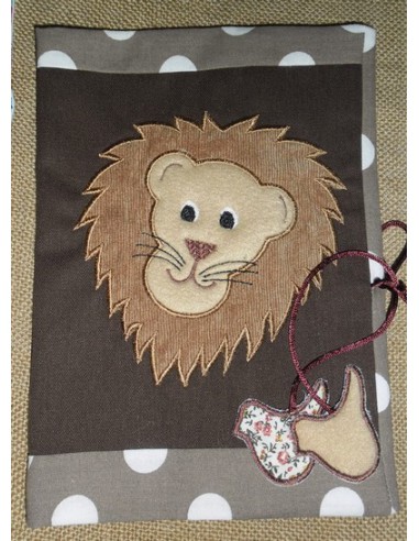 Motif de broderie lion