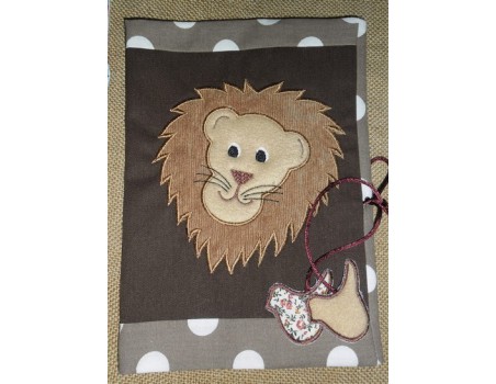 Motif de broderie lion