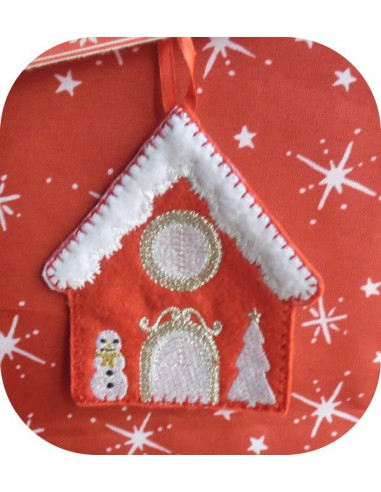 Motif de broderie machine maison de Noël ITH