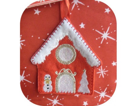 Motif de broderie machine maison de Noël ITH