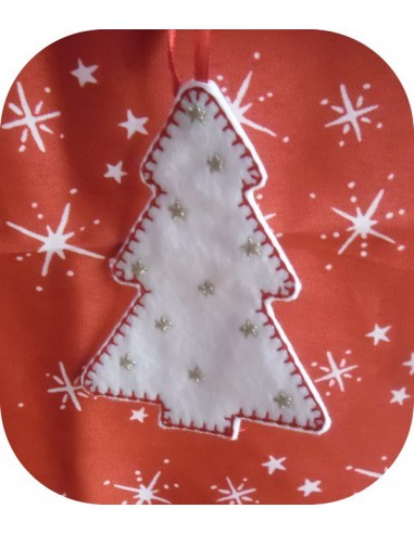 Motif de broderie machine sapin  ITH