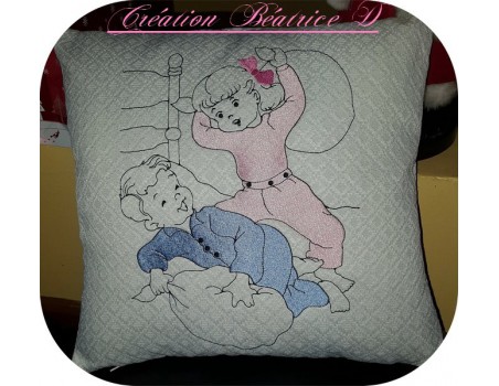 Instant download machine embroidery design vintage Child skiing