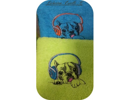 Motif de broderie machine bouledogue Français avec son casque