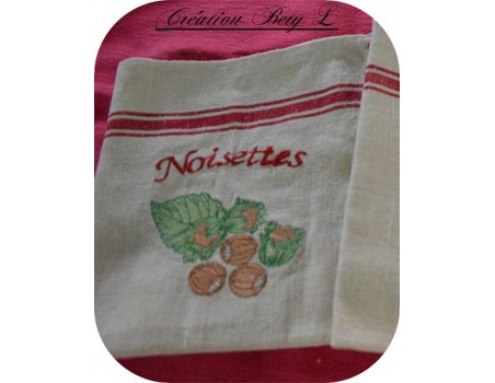 Motif de broderie machine  noisettes