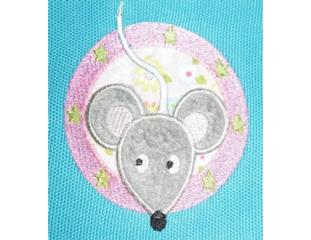 Motif de broderie souris