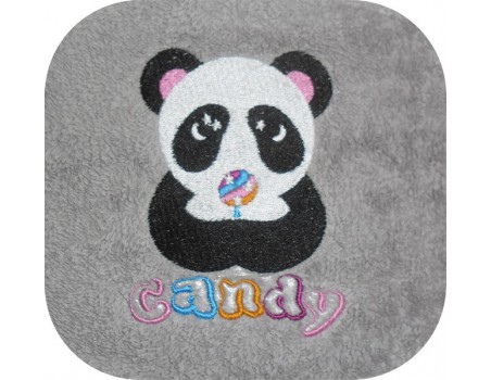 Motif de broderie machine panda avec sa sucette