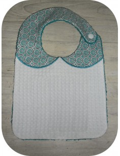 machine embroidery design Scalloped  Bib ITH