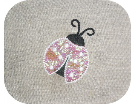 Motif de broderie machine coccinelle mylar