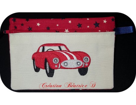 Motif de broderie machine  voiture de sport anglaise