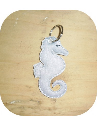 machine embroidery design seahorse keychain ith