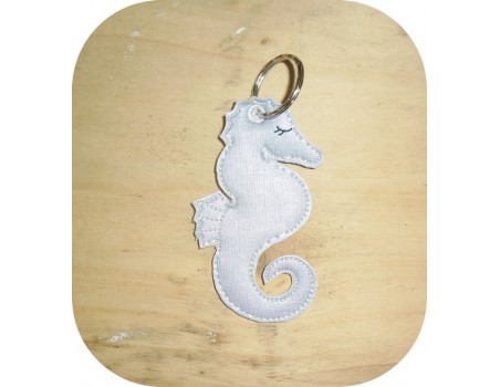 machine embroidery design seahorse keychain ith