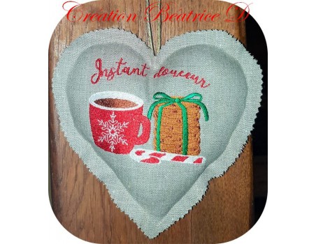 Instant download machine embroidery design christmas mug