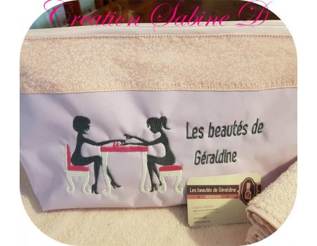 Motif de broderie machine onglerie