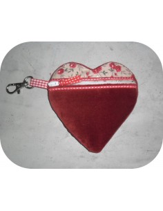 Motif de broderie machine trousse coeur  ITH
