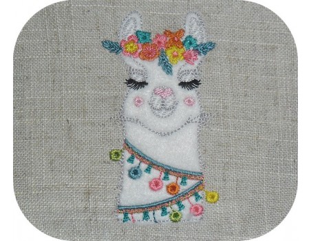 Motif de broderie machine tête de lama