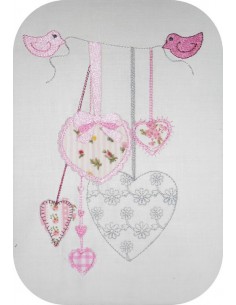motif de broderie guirlande de coeurs