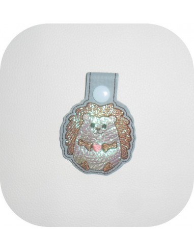 machine embroidery design cat mylar keychains ith