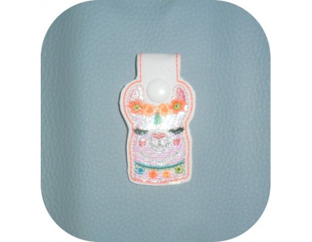 machine embroidery design flamingo mylar keychains ith