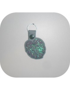 Motif de broderie machine porte clé feuille de monstera  en mylar  ITH
