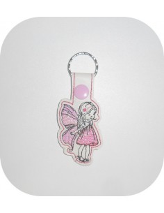 Motif de broderie machine porte clé fée en mylar  ITH