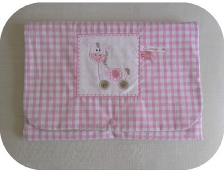 Motif de broderie  appliqué poney