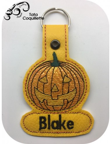 Motif de broderie machine porte clé citrouille en mylar  ITH Motif de broderie machine porte clé citrouille en mylar  ITH