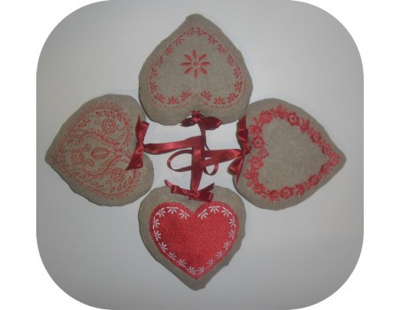 Motif de broderie machine coeur romance