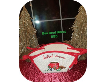 Instant download machine embroidery design Christmas hat and cookies