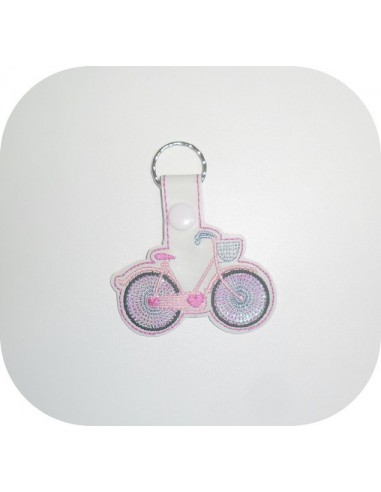 Motif de broderie machine porte clé vélo en mylar  ITH