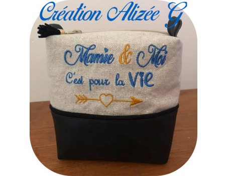 Motif de broderie  machine texte mamie et moi