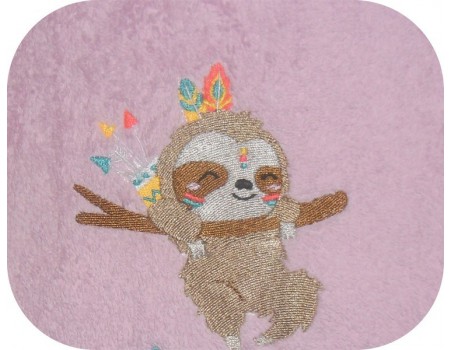 embroidery design sloth hangs