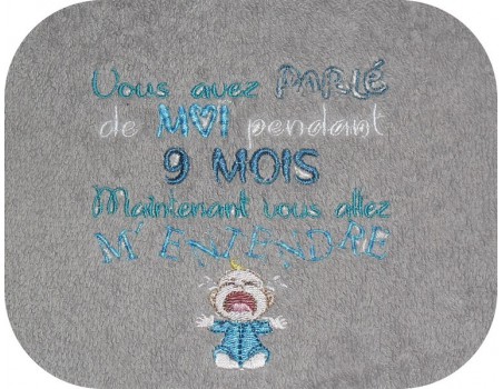 Motif de broderie  texte 9 mois garçon