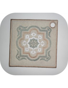 Motif de broderie machine manique ou dessous de plat