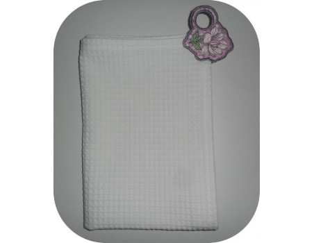 Motif de broderie machine accroche torchon shabby magnolia   ITH